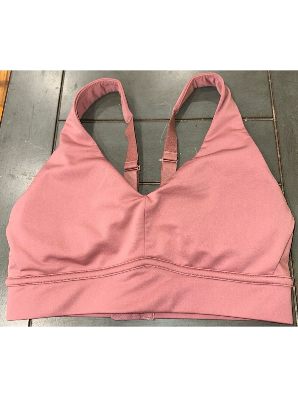 Fabletics sports bra size medium